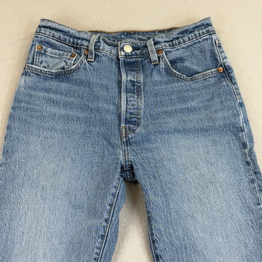Levi's 501 Original Jeans Women 28 Blue Medium Wash Straight Leg Button Fly - Picture 3 of 10